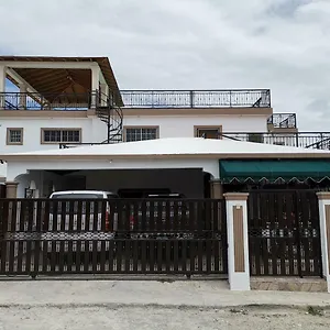  Hostal Susaña's House